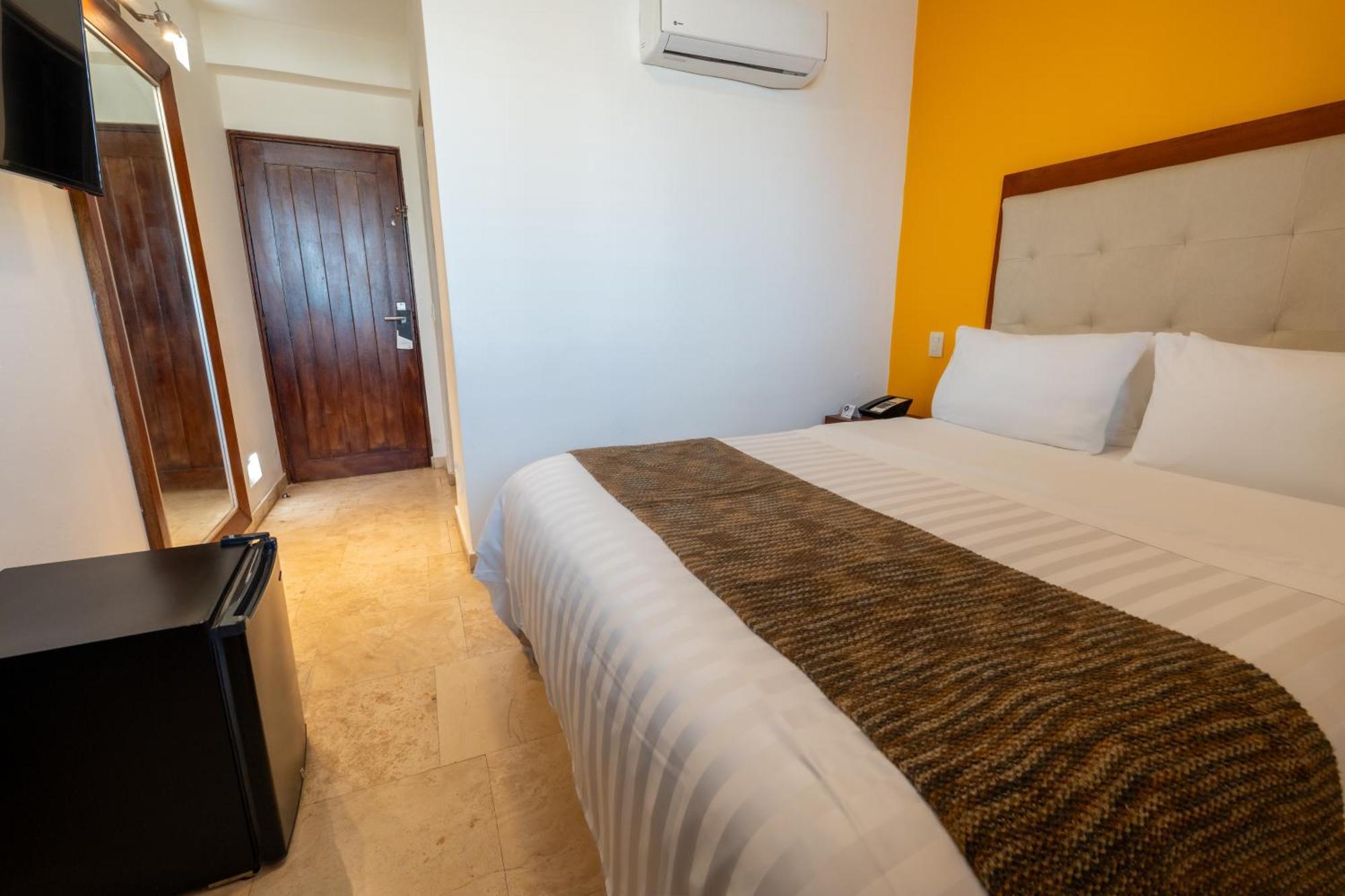 Hotel Ghl Collection Armeria Real 4*