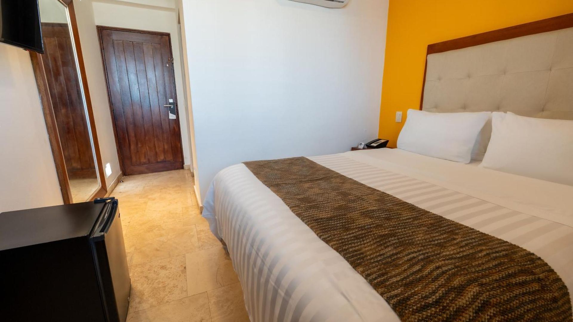 Hotel Ghl Collection Armeria Real 4*