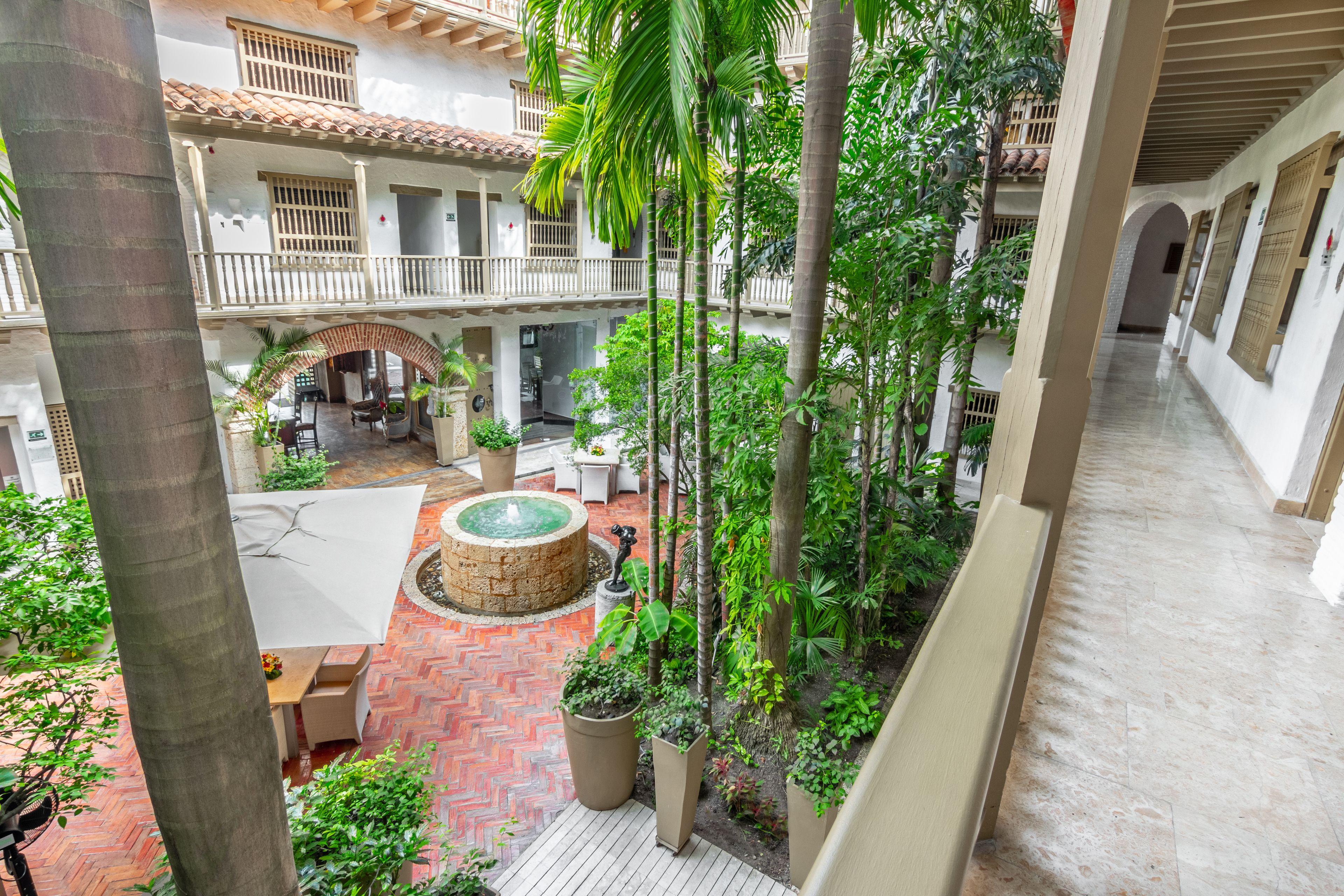 Hotel Ghl Armería Real