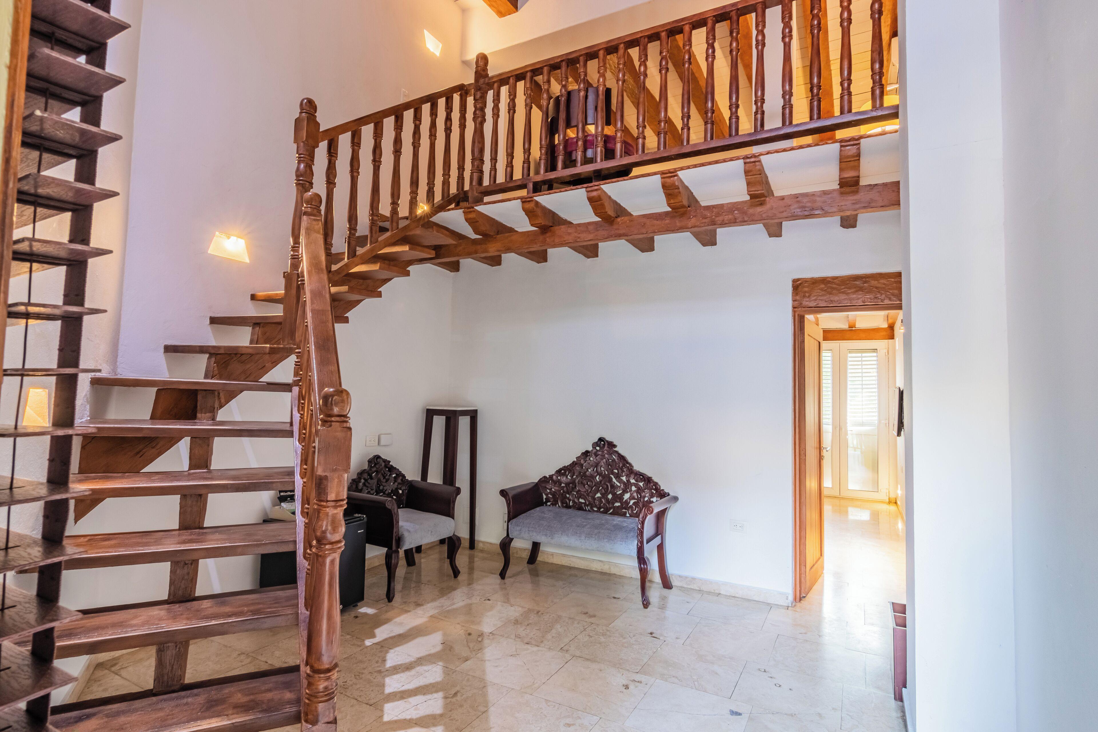 Hotel Ghl Armería Real 4*