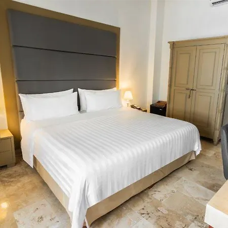Ghl Armería Real Hotel 4*