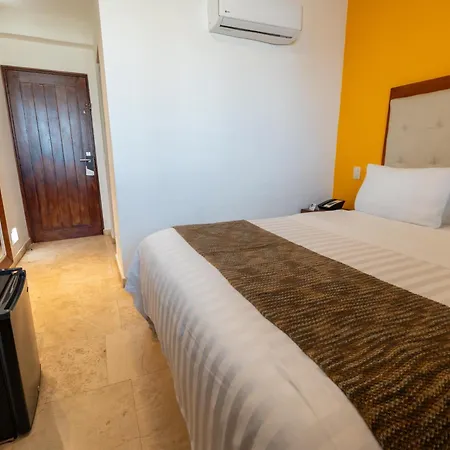 Hotel Ghl Armería Real 4*